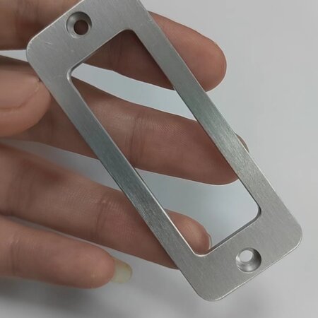 Naamplaathouder aluminium 65x25x4mm inclusief naamplaatje - per 1 stuk