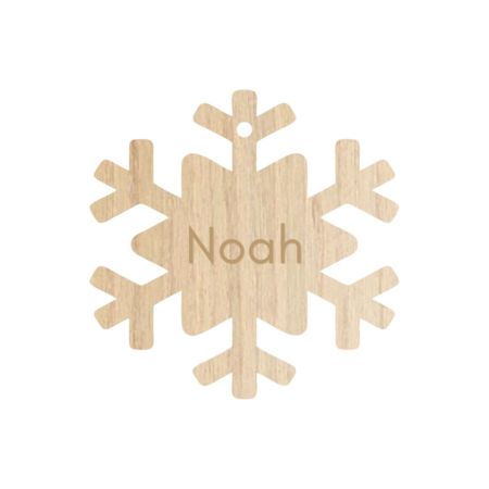 Houten Gepersonaliseerde Kerstbal in de vorm van een sneeuwvlok met jouw naam of kerstwens Ø 80 mm