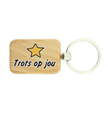 Houten sleutelhanger Trots op jou - per 1 stuk