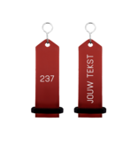 CombiCraft Bumerang aluminium hotel sleutelhanger in rood met zilver gravering 30x100 mm