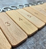 Houten sleutellabel rechthoek met nummer gravering 27x80mm - per 1 stuk