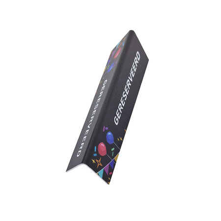 Gereserveerd bordje met een verjaardagsfeest thema van kunststof 130x40 mm - per 1 stuk