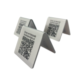QR-code bordje met eigen tekst van plexiglas in zilverkleurig - per 1 stuk
