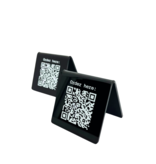QR-code bordje met eigen tekst van plexiglas in het zwart - per 1 stuk