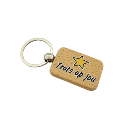 Houten sleutelhanger Trots op jou - per 1 stuk
