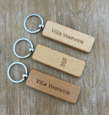 Houten sleutelhanger rechthoek 27x80 mm met gravering - per 1 stuk