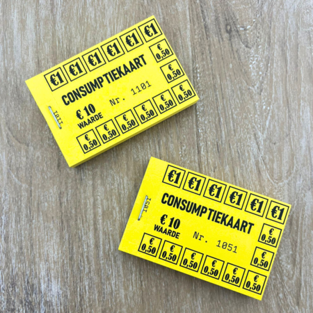 Consumptiekaarten, 50 stuks  in een boekje met zwarte druk op gekleurd papier.
