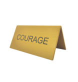 Tafelbordje Elisto van goudkleurig aluminium met eigen ontwerp 100x50mm - per 1 stuk