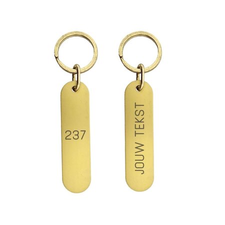 Victor Label aluminium hotel sleutelhanger goud met zwarte gravering met afmetingen van 78 x 20 x 1,5 mm