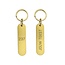 Victor Label aluminium hotel sleutelhanger goud met zwarte gravering met afmetingen van 78 x 20 x 1,5 mm