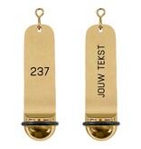 Metalen hotel sleutelhanger Classico 29x108mm goudkleurig met gravering - per stuk
