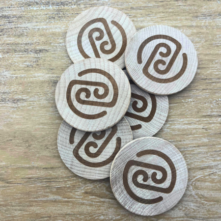 Houten munten met eigen gravering Ø50mm - per 100 stuks