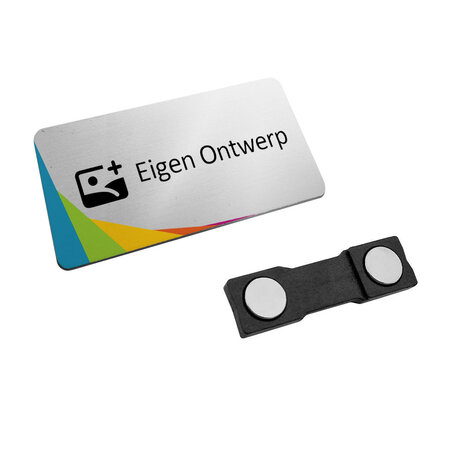 Aluminium naambadge 72x30mm met eigen ontwerp in onderdruk - per stuk