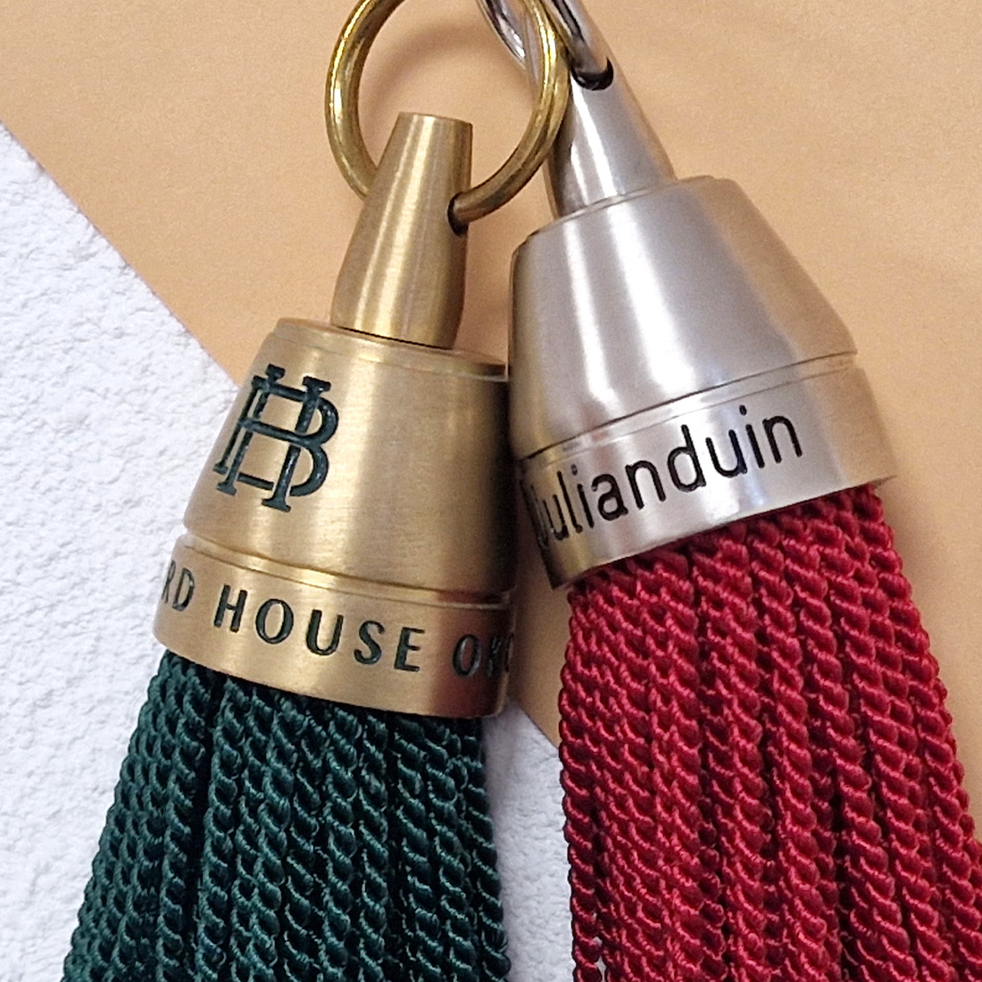 Detail close up twee philadelphia met gravering