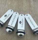 Big Classic aluminium hotel sleutelhanger zilver 105x30mm met gravering