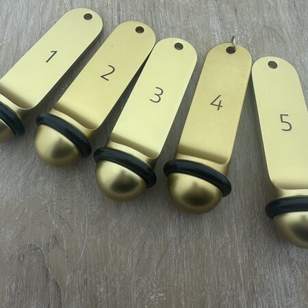 Big Classic aluminium hotel sleutelhanger goud met gravering