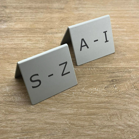 Tafelbordje Elisto van zilverkleurig aluminium met eigen ontwerp 60x50mm - per 1 stuk
