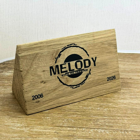 Tafelbordje van eikenhout 110x57mm met eigen ontwerp - per 1 stuk