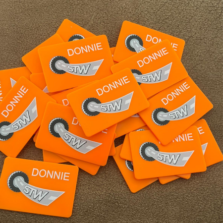 Rechthoekige plastic munten 64x42mm met jouw eigen ontwerp - per 100 stuks