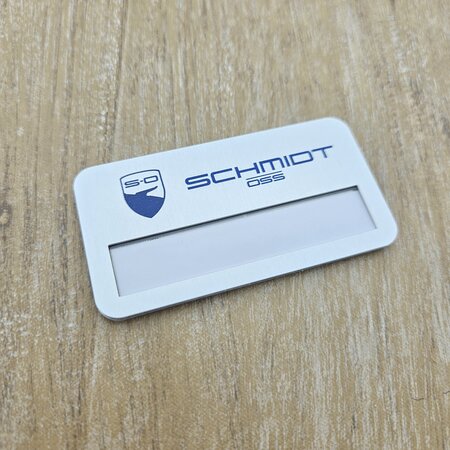 Aluminium naambadge Business 72x38mm met eigen ontwerp - per stuk