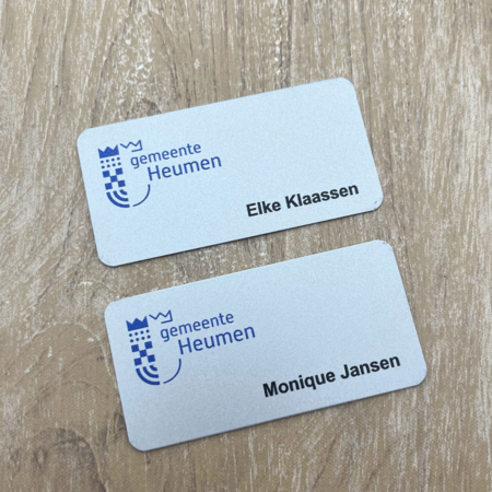 CombiCraft Aluminium naambadge Symphony 70x35mm zilver met eigen ontwerp - per stuk