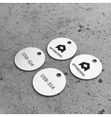 CombiCraft Aluminium sleutellabel met nummer en logo zilverkleurig tweezijdige gravering - per stuk