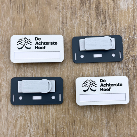 Aluminium naambadge Badgemaster 72x38mm eigen ontwerp - per stuk