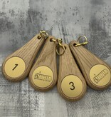 Houten hotel sleutelhanger Oaky Drop lichtbruin blanco of met gravering - per 1 stuk