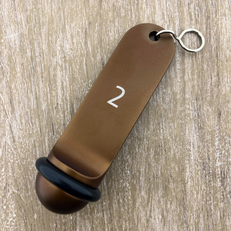 Big Classic aluminium hotel sleutelhanger brons met gravering