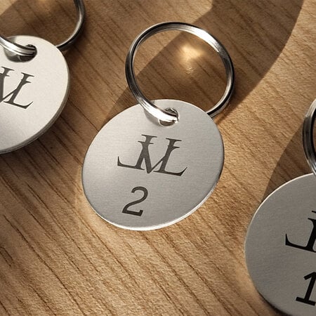 Aluminium sleutellabel met nummer en logo zilverkleurig - per stuk