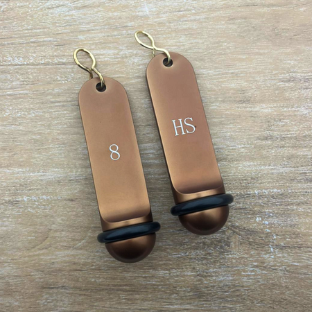 Big Classic aluminium hotel sleutelhanger brons met gravering