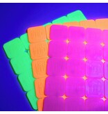 Fluorescerende breekmunten van plastic met 25 munten per matje - per 1000 stuks
