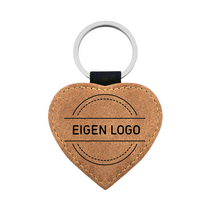 Leren sleutelhanger hart met ontwerp lichtbruin