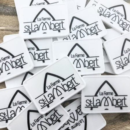 CombiCraft Witte plastic rechthoek munten 50 x 35 mm met jouw eigen ontwerp - per 100 stuks