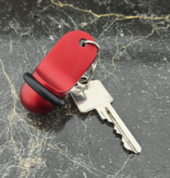 CombiCraft Mini Classic aluminium hotelsleutelhanger in rood met zilveren gravering