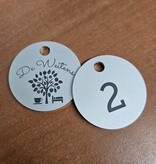 CombiCraft Aluminium sleutellabel met nummer en logo zilverkleurig tweezijdige gravering - per stuk