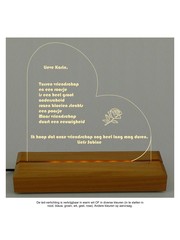  Transparant plexiglas met liggend hart, 23x22,5cm