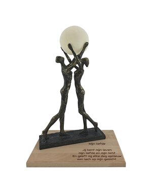  LED-Lamp: koppel met lichtbol en beuken plank
