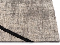 Hailey 25 - Prachtig geometrisch vloerkleed in steengrijze en zwarte kleursamenstelling