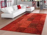 Chatel 46 - Patchwork vloerkleed met prachtig bloemendessin in het rood