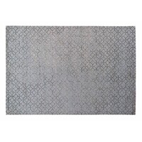 Floorpassion Noma 31 - Uniek geometrisch vloerkleed in pastelblauw met donkergrijze lijnen