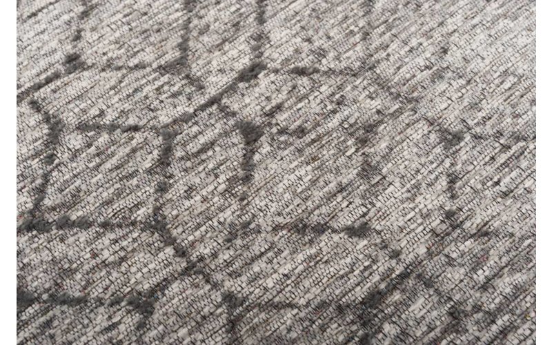Noma 22 - Uniek geometrisch vloerkleed in steengrijs met zachtgrijze lijnen