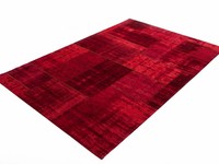 Pognum 45 - Uniek vintage vloerkleed in rode kleurstelling