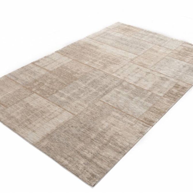 Pognum 11 - Uniek vintage vloerkleed in beige kleurstelling