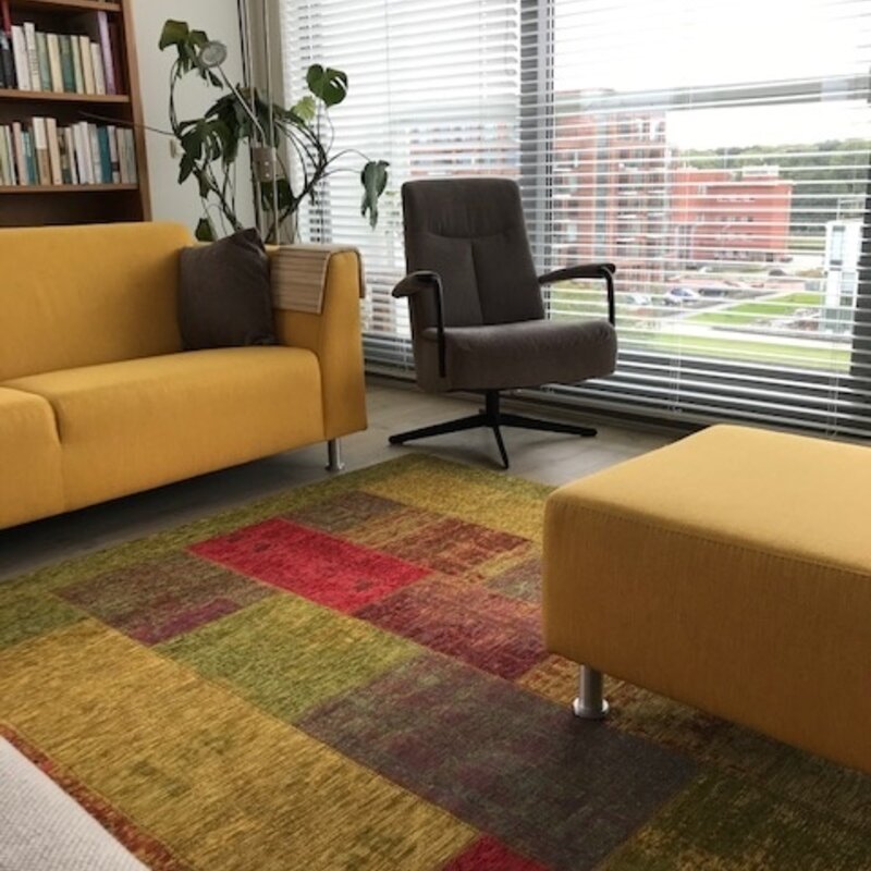 Enzo 98 - Prachtig vintage vloerkleed met Gele, Rode en Oranje garen