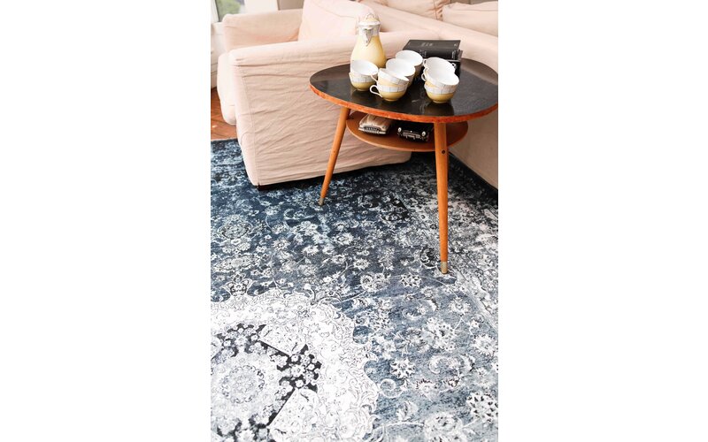 Faded Muscat Touch Grey - Uniek vintage vloerkleed in Blauw/Grijs kleurstelling