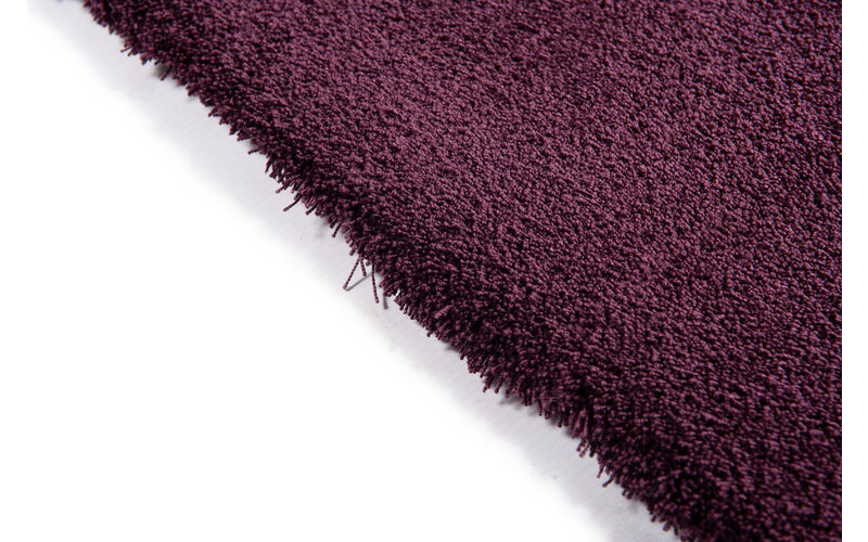 Velvet Touch 48 - Berry Noir in Contour Vorm