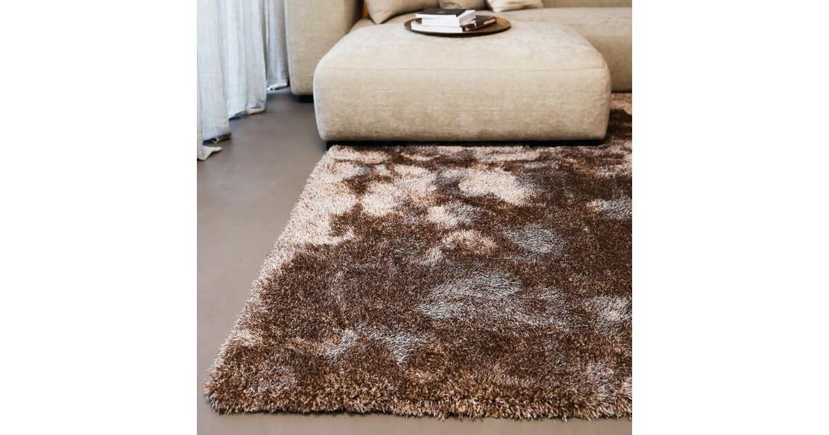 Waarom bruin warmte brengt in elk interieur