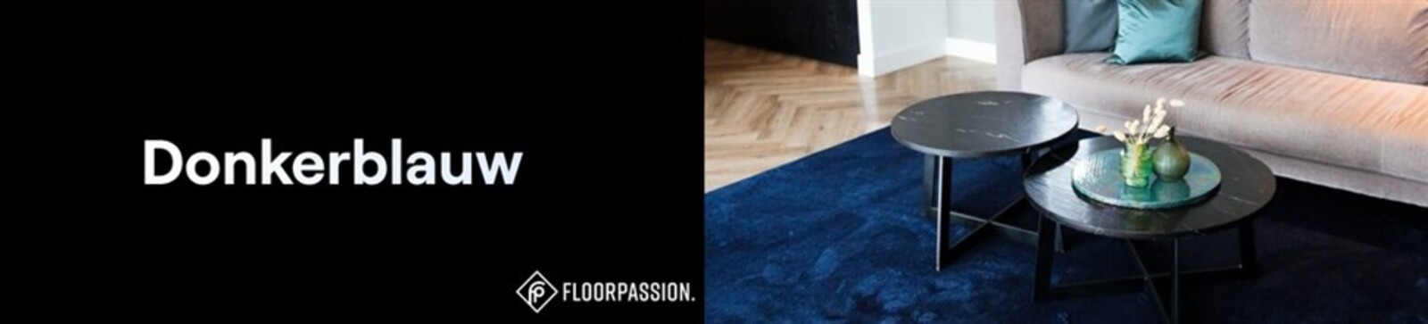 Donkerblauw vloerkleed