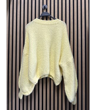 Musthave Sweater Lilo one size (div kl.)